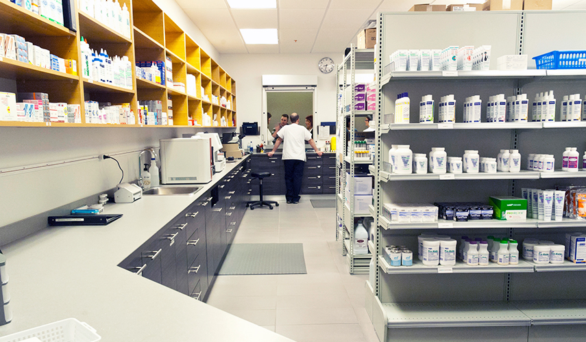 Pharmacie et laboratoire Centre Vétérinaire Laval Pharmacie et laboratoire Centre Vétérinaire Laval